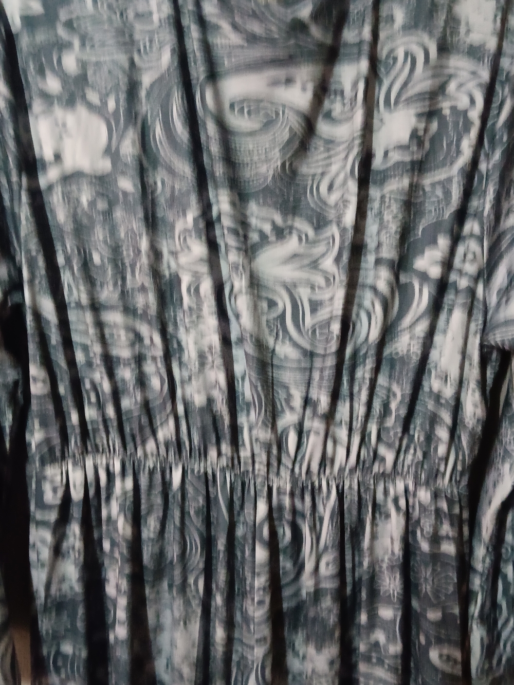 Blue Paisley V-Neck Maxi Dress - Picture 9 of 12